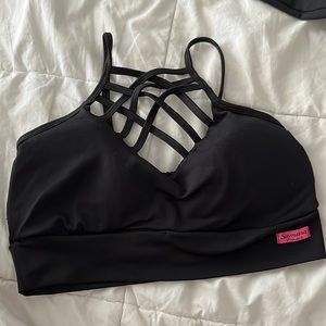 Black sports bra